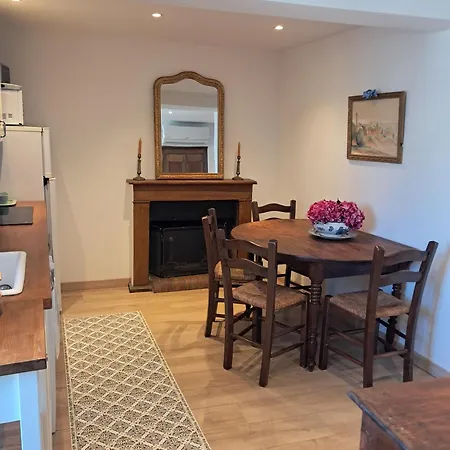 アパート Village De Rutali *